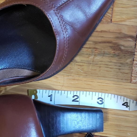 Etienne Aigner Heels Size 8M - Picture 5 of 5